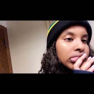 Meet your Posher, Nimco